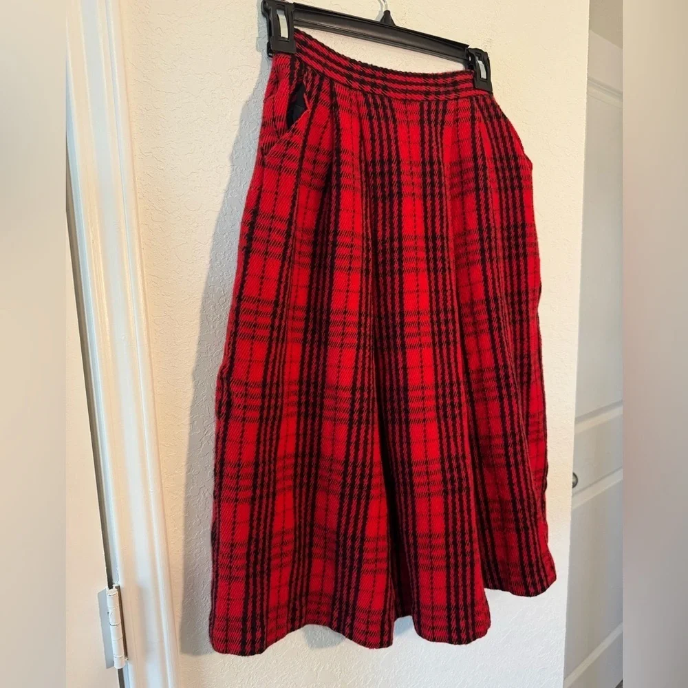 CHRISTIAN DIOR Separates Vintage Pure Wool Red Plaid Midi Skirt Womens 6 Pleated - Picture 2 of 7